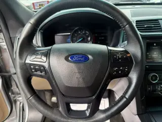 Ford Explorer 2016 XLT 4dr SUV