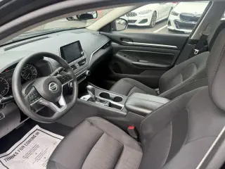 Nissan Altima 2022 2.5 SV 4dr Sedan