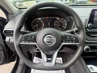 Nissan Altima 2022 2.5 SV 4dr Sedan