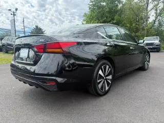 Nissan Altima 2022 2.5 SV 4dr Sedan