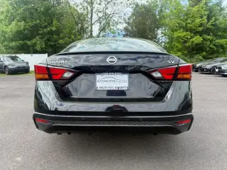Nissan Altima 2022 2.5 SV 4dr Sedan