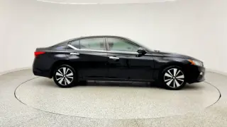 Nissan Altima 2021 2.5 SV 4dr Sedan