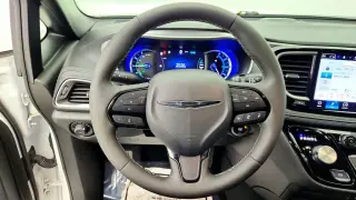 Chrysler Pacifica Plug-In Hybrid 2024 Road Tripper 4dr Mini-Van