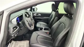 Chrysler Pacifica Plug-In Hybrid 2024 Road Tripper 4dr Mini-Van