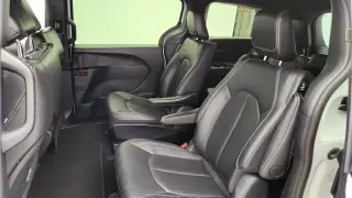 Chrysler Pacifica Plug-In Hybrid 2024 Road Tripper 4dr Mini-Van