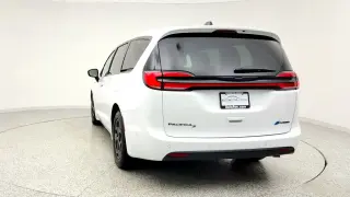 Chrysler Pacifica Plug-In Hybrid 2024 Road Tripper 4dr Mini-Van