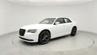 Chrysler 300 2023 S V6 4dr Sedan