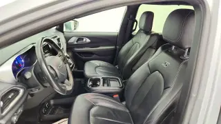 Chrysler Pacifica Hybrid 2020 Touring L 4dr Mini-Van