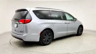 Chrysler Pacifica Hybrid 2020 Touring L 4dr Mini-Van