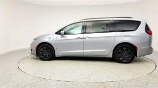 Chrysler Pacifica Hybrid 2020 Touring L 4dr Mini-Van