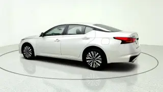 Nissan Altima 2024 AWD 2.5 SV 4dr Sedan