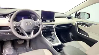 Toyota RAV4 2023 XLE Premium 4dr SUV