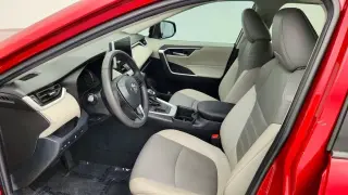 Toyota RAV4 2023 XLE Premium 4dr SUV