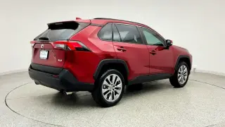 Toyota RAV4 2023 XLE Premium 4dr SUV