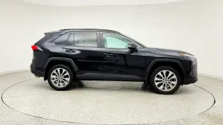 Toyota RAV4 2023 AWD XLE Premium 4dr SUV