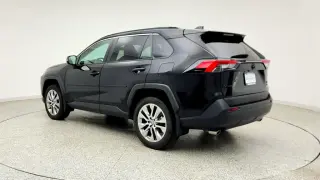 Toyota RAV4 2023 AWD XLE Premium 4dr SUV