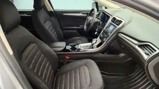 Ford Fusion 2016 SE 4dr Sedan