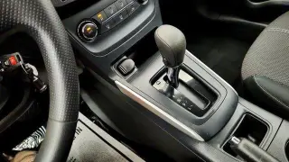 Nissan Sentra 2018 S 4dr Sedan 6M
