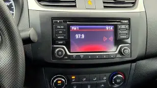 Nissan Sentra 2018 S 4dr Sedan 6M