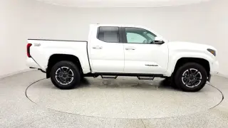 Toyota Tacoma 2024 4x4 SR5 4dr Double Cab 5.0 ft SB