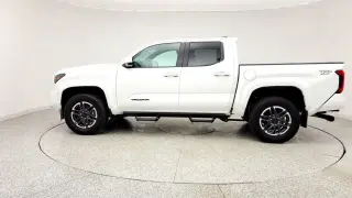 Toyota Tacoma 2024 4x4 SR5 4dr Double Cab 5.0 ft SB