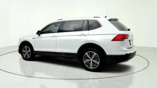 Volkswagen Tiguan 2018 2.0T SE 4dr SUV