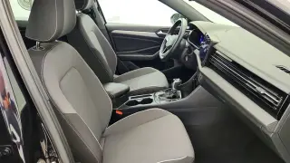 Volkswagen Jetta 2025 Sport 4dr Sedan