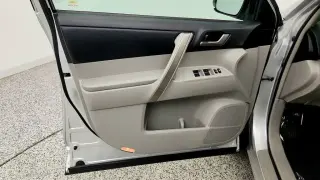 Toyota Highlander 2013 AWD Base 4dr SUV