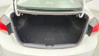 Hyundai ELANTRA 2016 SE 4dr Sedan 6M (US)