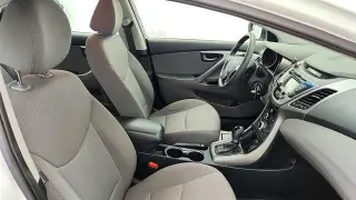 Hyundai ELANTRA 2016 SE 4dr Sedan 6M (US)