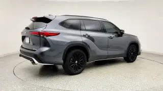 Toyota Highlander 2023 AWD L 4dr SUV