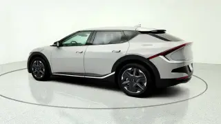 Kia EV6 2025 Light Long Range 4dr Crossover