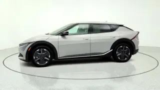 Kia EV6 2025 Light Long Range 4dr Crossover