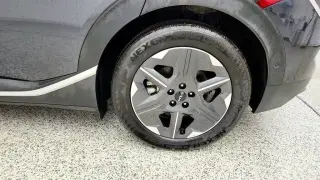 Kia EV6 2025 Light Long Range 4dr Crossover