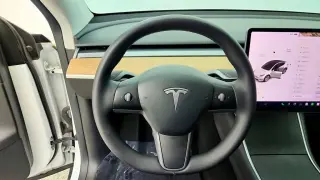 Tesla Model Y 2021 AWD Long Range 4dr Crossover