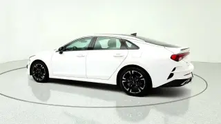 Kia K5 2021 GT-Line 4dr Sedan