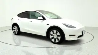 Tesla Model Y 2023 AWD 4dr Crossover