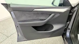 Tesla Model Y 2023 AWD 4dr Crossover