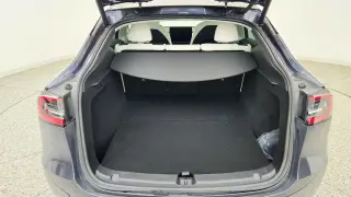 Tesla Model Y 2023 AWD 4dr Crossover
