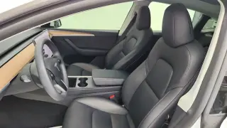 Tesla Model Y 2024 AWD Long Range 4dr Crossover