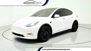 Tesla Model Y 2023 AWD Performance 4dr Crossover