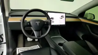 Tesla Model Y 2023 AWD Performance 4dr Crossover