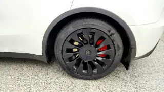 Tesla Model Y 2023 AWD Performance 4dr Crossover