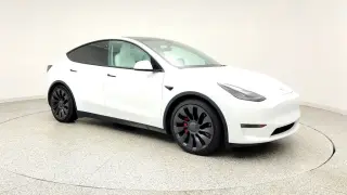 Tesla Model Y 2022 AWD Performance 4dr Crossover