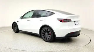 Tesla Model Y 2022 AWD Performance 4dr Crossover
