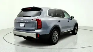 Kia Telluride 2023 AWD LX 4dr SUV