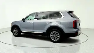 Kia Telluride 2023 AWD LX 4dr SUV