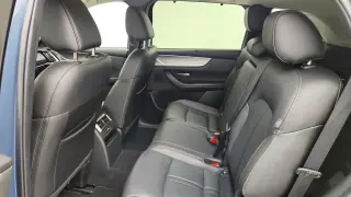 Mazda CX-70 Plug-in Hybrid 2025 AWD Premium 4dr SUV