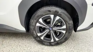 Subaru Solterra 2024 AWD Premium 4dr Crossover