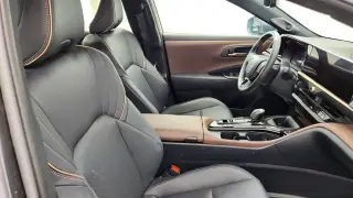 Toyota Crown 2024 AWD XLE 4dr Sedan